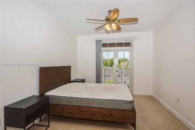 Building Photo - 1280 S Alhambra Cir