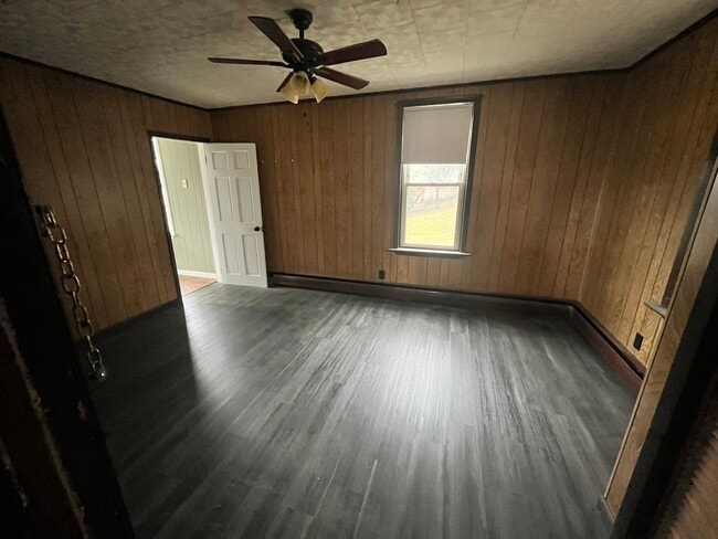 Building Photo - Herndon Blue House