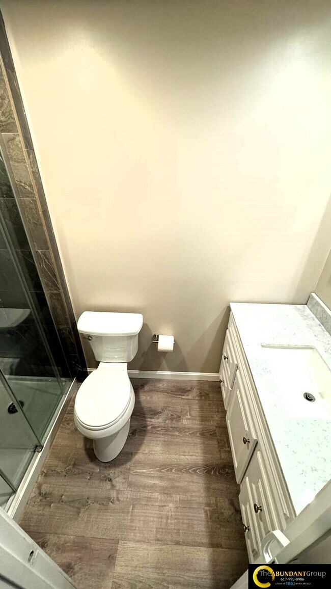 Building Photo - 222 Hamilton St