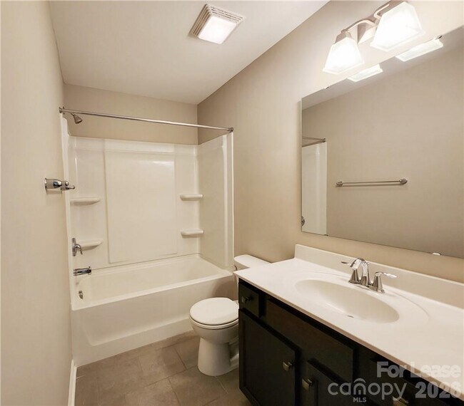 Building Photo - 4925 Grace View Dr