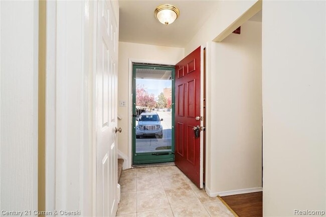 Building Photo - 44543 Savery Dr