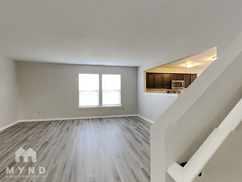 Building Photo - 747 Sedgewick Ln