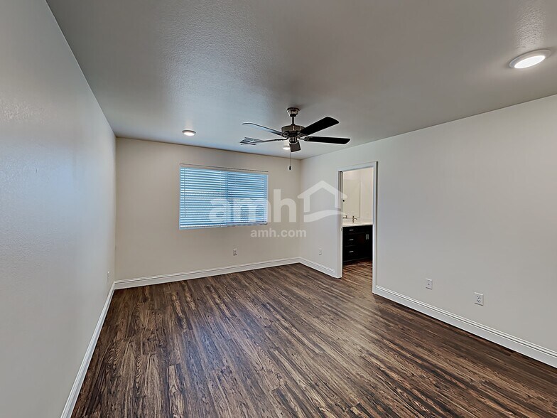 Building Photo - 720 Sienna Rising Dr