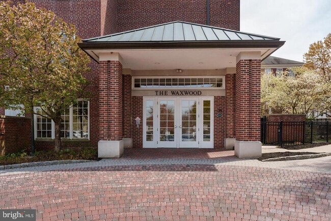 Building Photo - 35 Quarry St