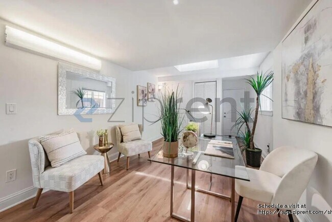 Building Photo - 1312 Carlton Ave