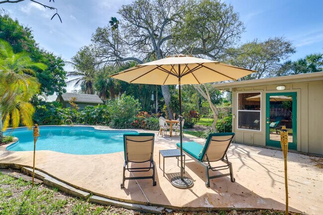 Building Photo - 113 Margarita Rd