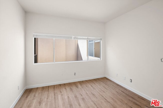 Building Photo - 1255 Federal Ave