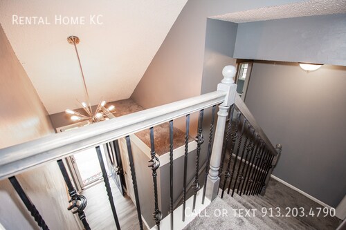 Building Photo - 2116 E 144th St