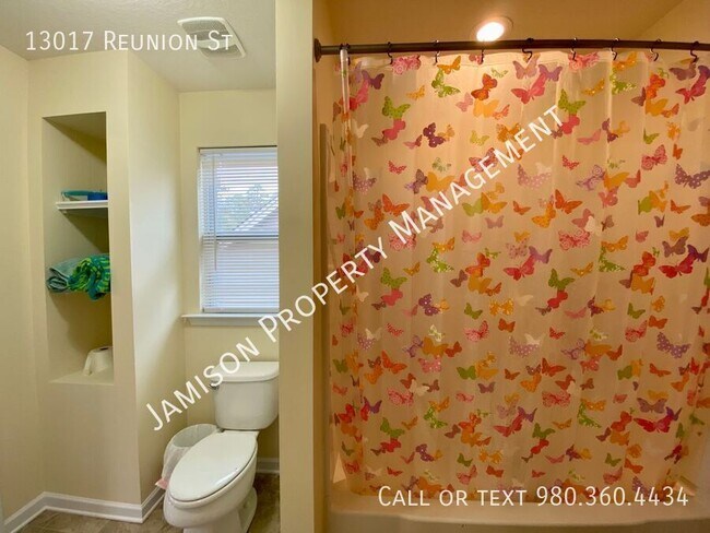 Building Photo - 13017 Reunion St