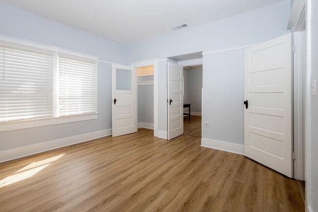 Building Photo - Fully Renovated Craftsman Home, 3-Bedroom,...