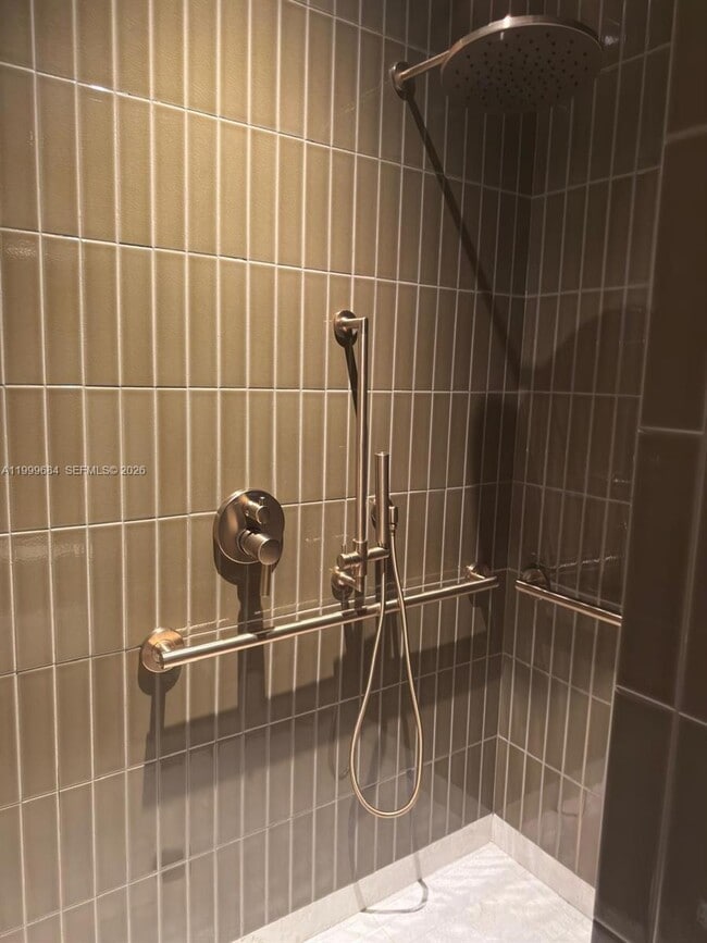 Building Photo - 77 SE 5th St