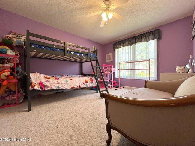 Building Photo - 100 Bridle Path Cir