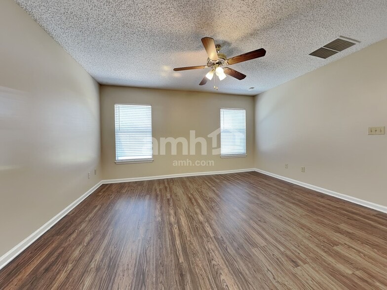 Building Photo - 96033 Sunfish Ln