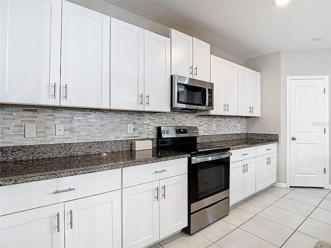 Building Photo - 403 Argyll Dr