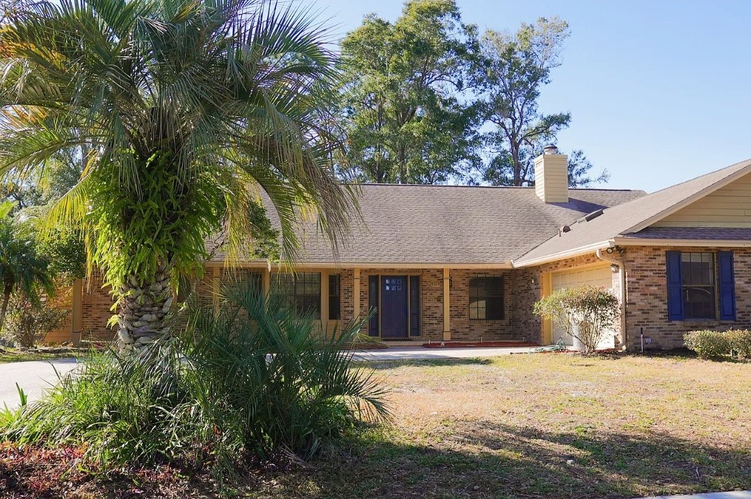 Building Photo - 2152 Palm Crest Dr