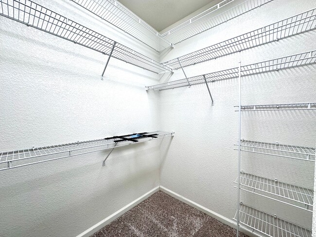 Building Photo - 3 Bedroom House Coming Available