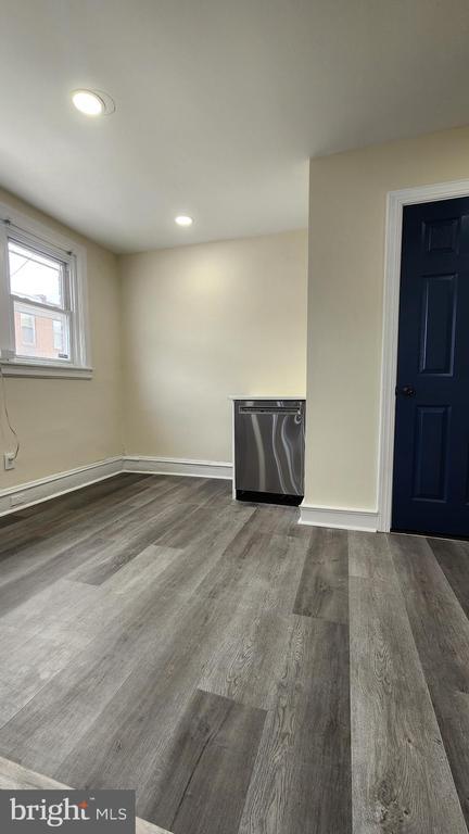 Building Photo - 211 Wright Ave