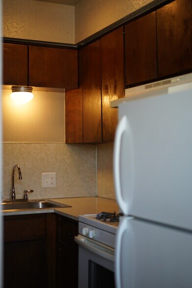 Kitchen - 9909 E 12th St