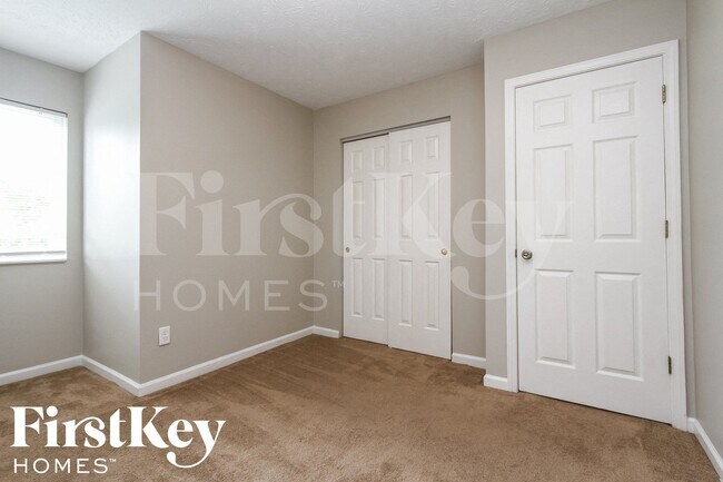 Building Photo - 1921 S Werges Ave