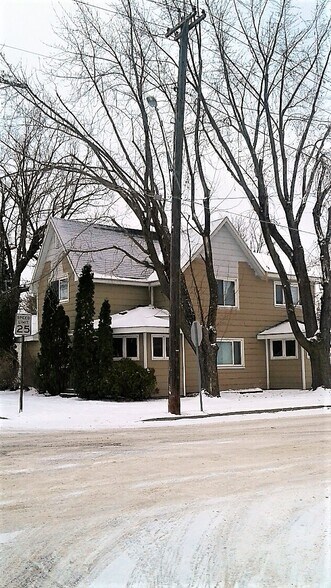 Building Photo - 239 Harriman Ave S