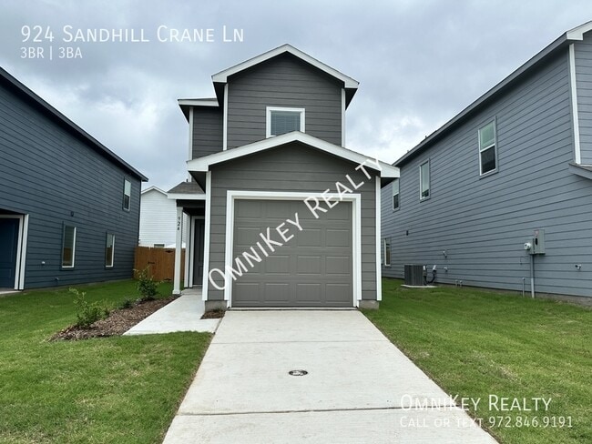 Primary Photo - 924 Sandhill Crane Ln