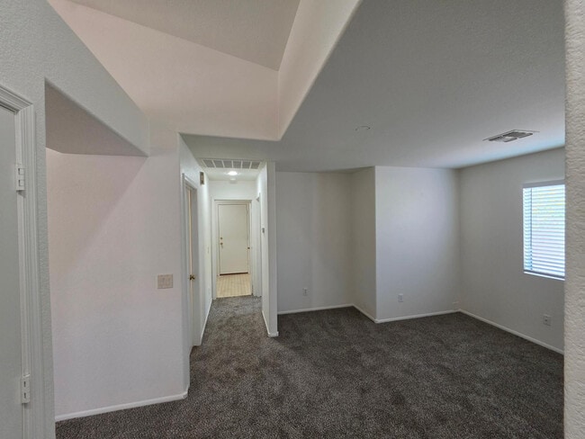 Building Photo - 2486 E Winchester Pl