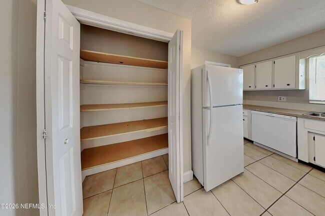 Building Photo - 3540 Calvados Ave