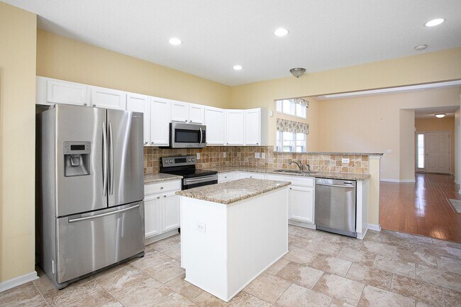Building Photo - Ranch home in North Raleigh!