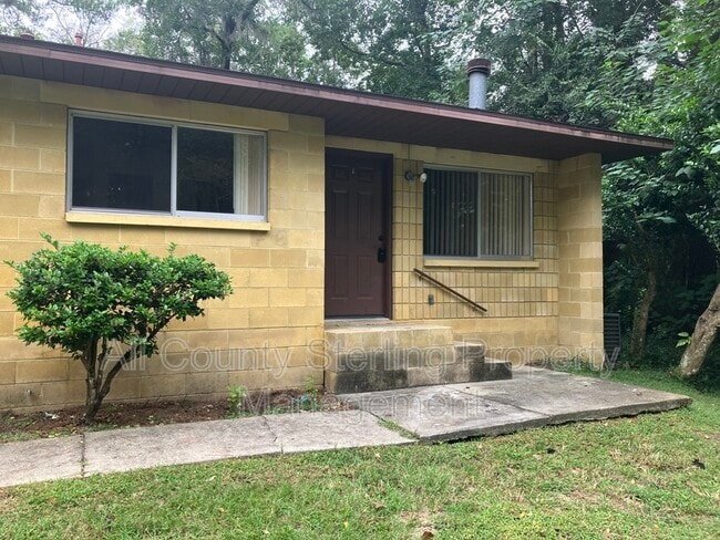 Primary Photo - 4511 SW 71st Terrace
