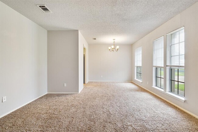 Building Photo - 5404 Salem Hill Dr