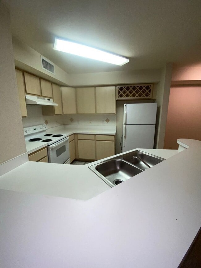 Building Photo - Beautiful 1 Bed 1 Bath Apartment for Rent ...