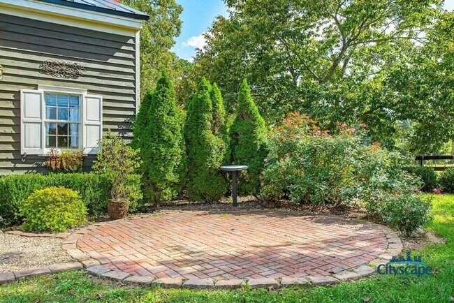Building Photo - HISTORIC FARMHOUSE ON AN ACRE IN MANAKIN