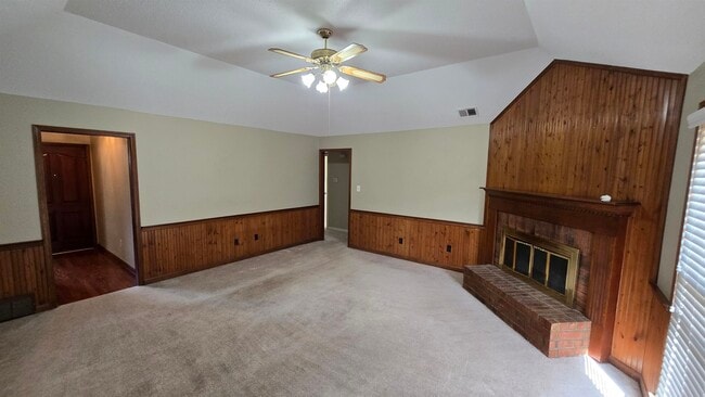 Building Photo - 1388 Hardwood Trail
