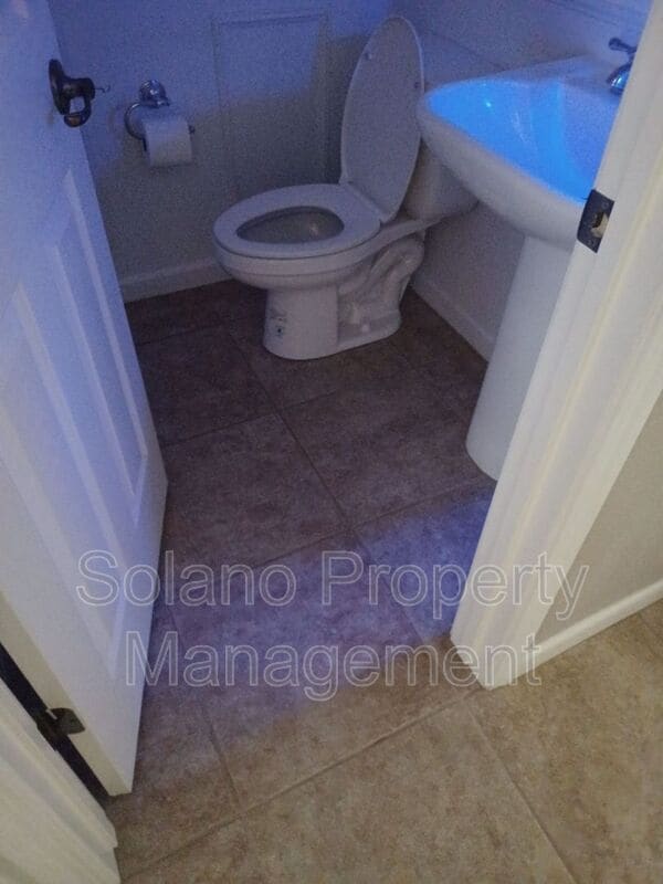 Building Photo - 213 Moscato Ct