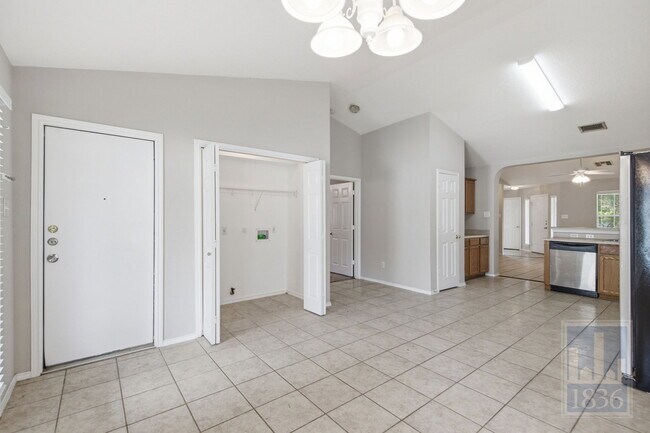 Building Photo - 437 Sampson