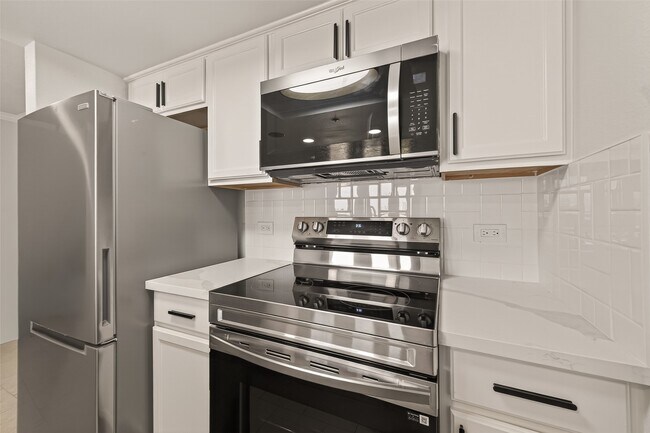 Building Photo - 3525 Sage Rd