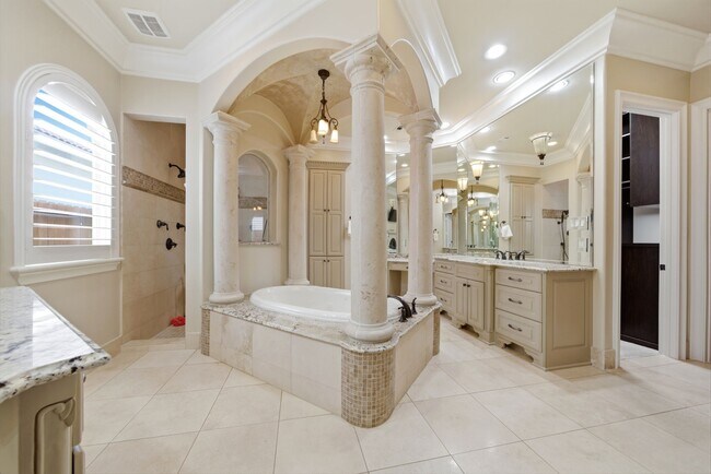 Building Photo - 14302 Belle River Ln