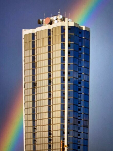 Building Photo - 930 Kaheka St
