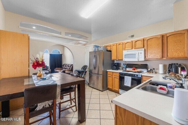 Building Photo - 2297 Lisa Sherr St