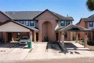 Building Photo - 16 Melanie Dr