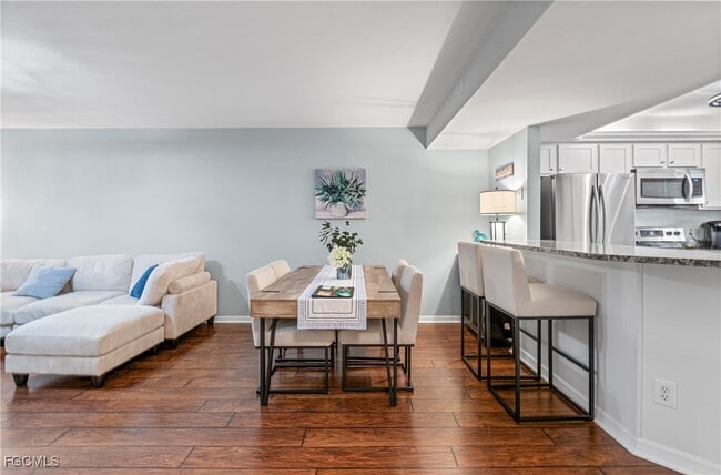 Building Photo - 28280 Pine Haven Way