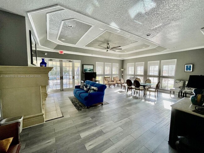 Building Photo - 815 Boynton Beach Blvd