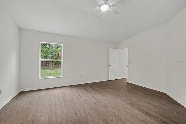 Building Photo - 30 Piermount Ln
