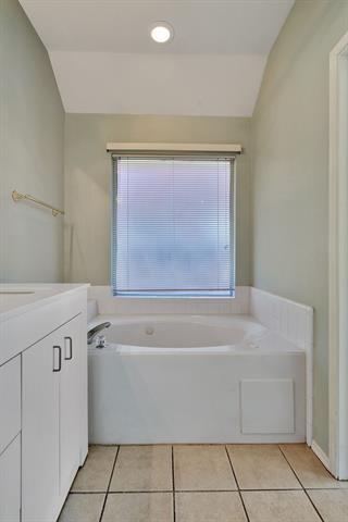 Building Photo - 1045 Sweet Grass Trail