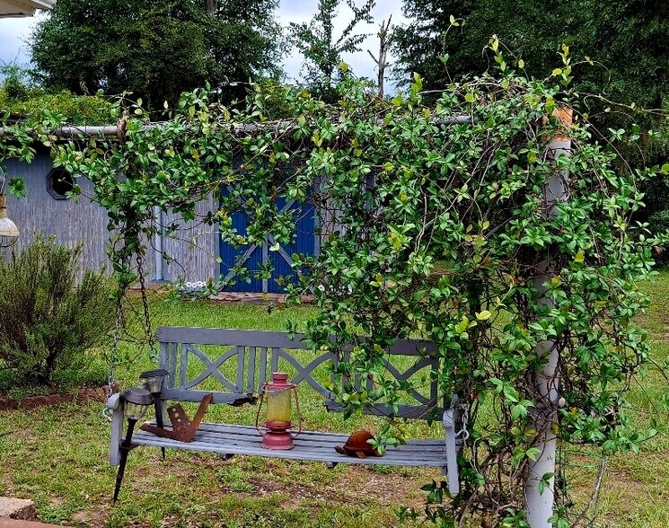 Building Photo - 2175 John Thursby Rd