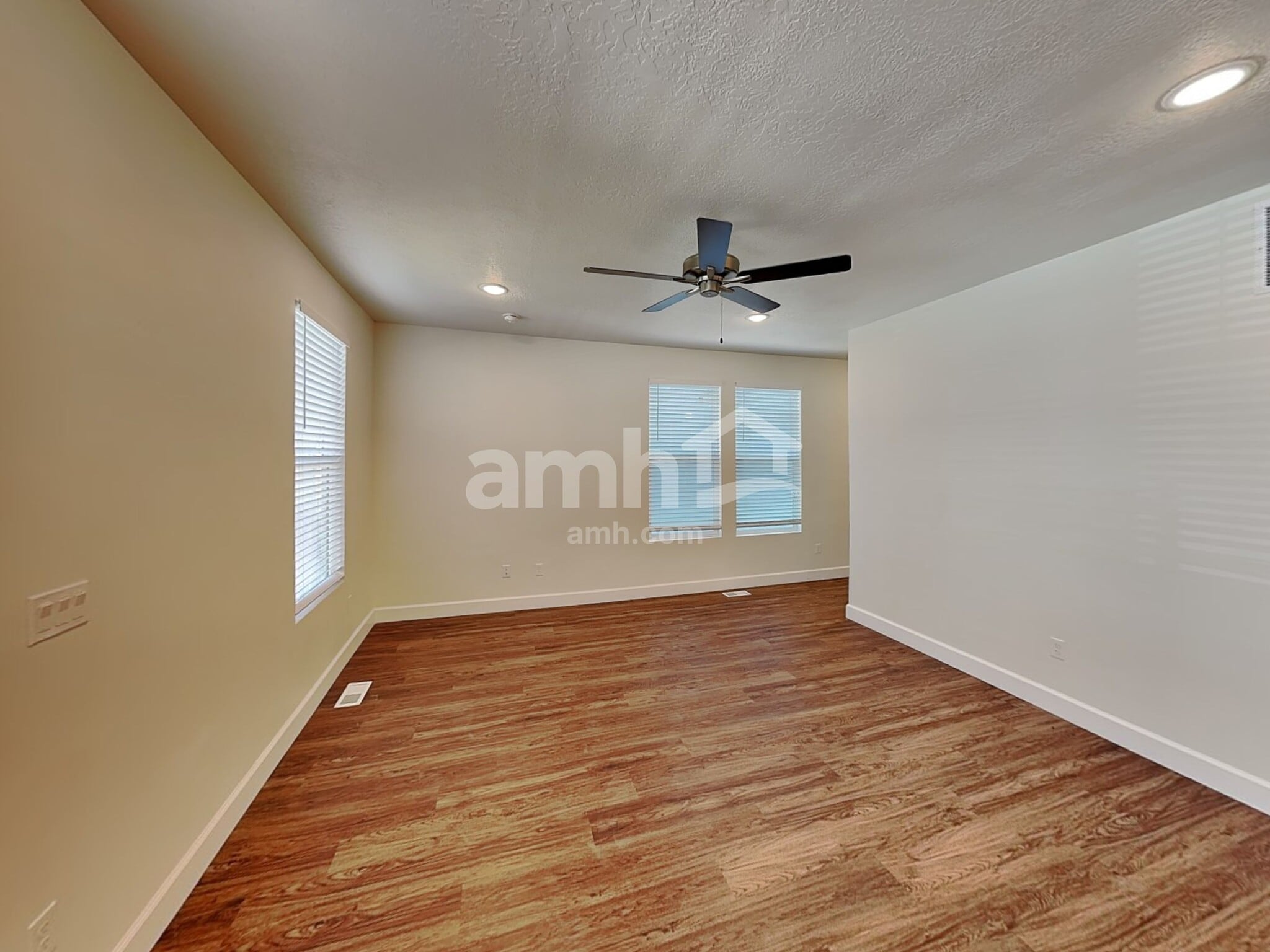 Building Photo - 11138 S Seagrass Dr