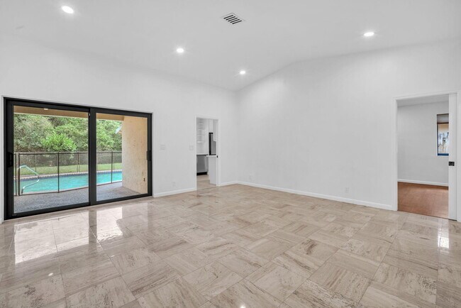 Building Photo - 3020 N 34th St