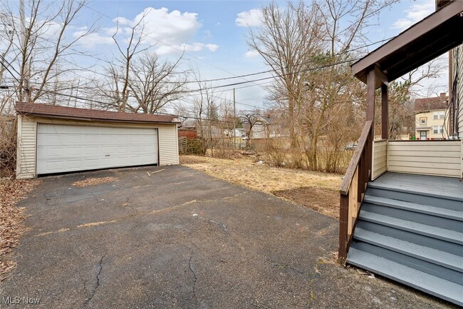 Building Photo - 4367 E 139th St