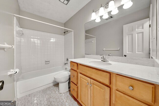 Building Photo - 503 Waterwood Bend
