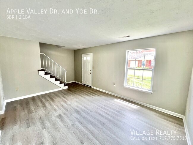 Building Photo - 914 Apple Valley Dr